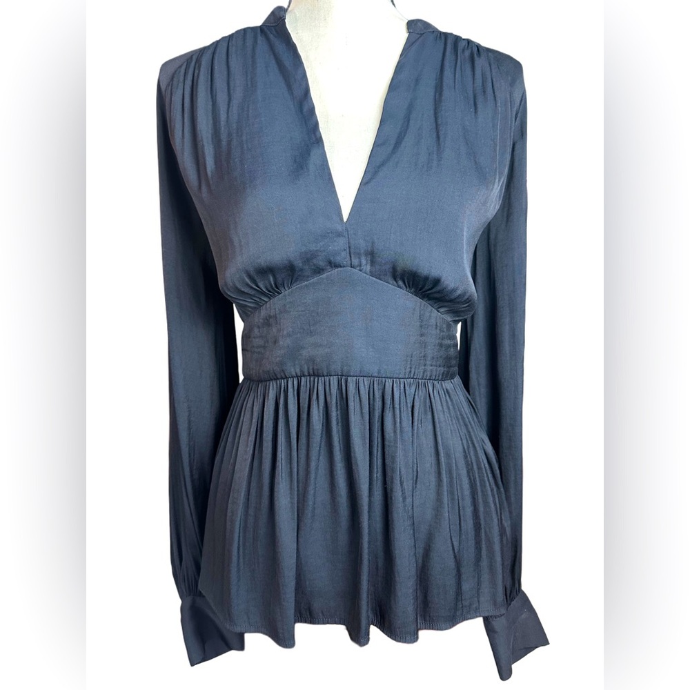 Banana Republic Tall/Long Medium Black Long Sleeve Peplum Top M